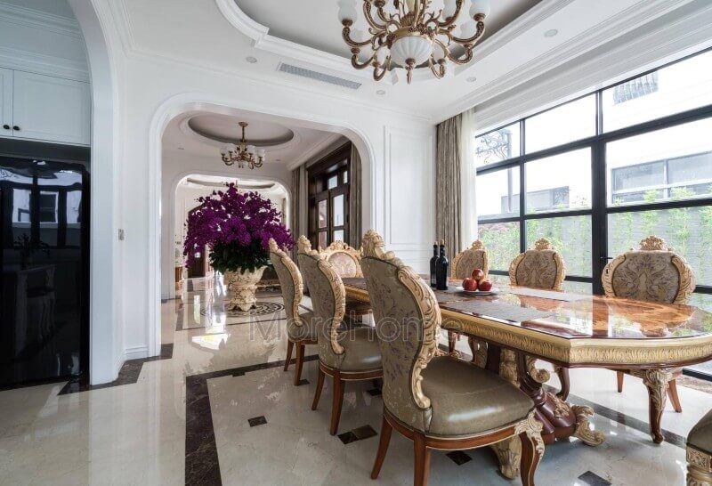 Hình ảnh thi công phòng ăn có phong cách tân cổ điển đẹp sang trọng được thể hiện trong biệt thự Vinhomes Imperia Hải Phòng.